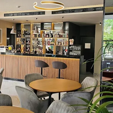 Harmony Suites-1 Private Apartment 42А * サニービーチ