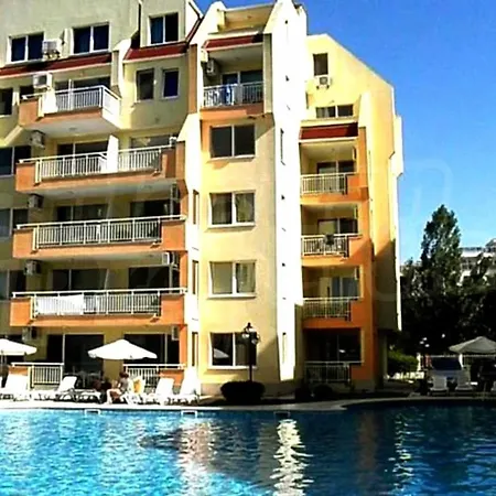 Daire Harmony Suites-1 Private Apartment 42А *