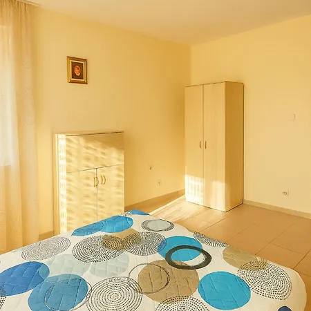 Harmony Suites-1 Private Apartment 42А *